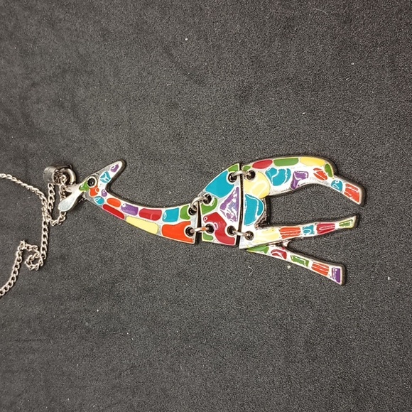 Long unbranded multicolor giraffe pendant necklace - Picture 2 of 3